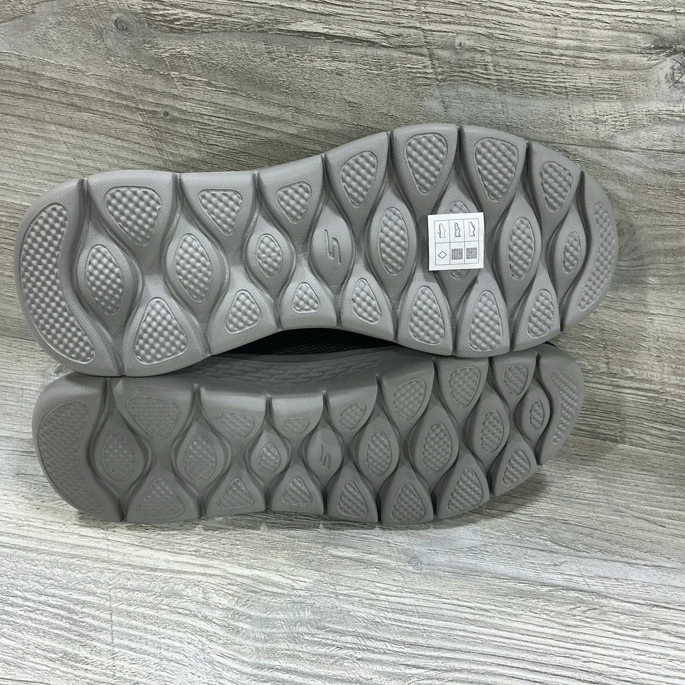 Skechers Shoes Slip ins Go Walk Men's 7 Gray Sneakers Soft Memory Foam 216491